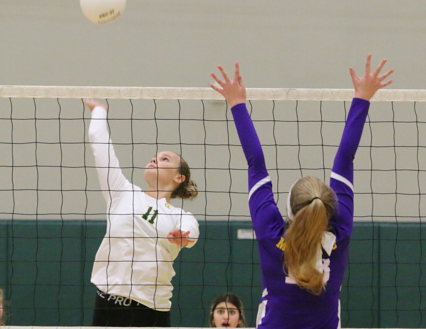 VALLEY BOUND: Golden Bears dispatch Mustangs, advance to championship